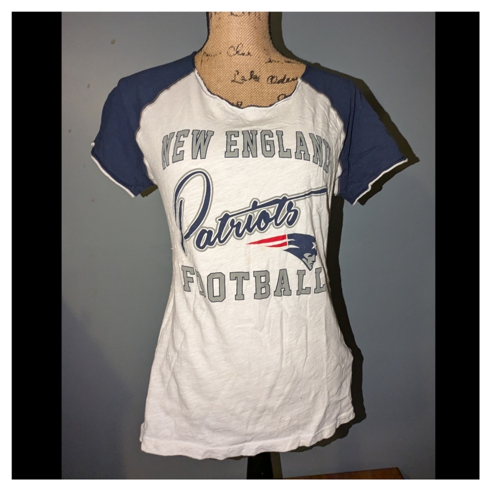 New England Patriots Women's NFL Team Apparel Tee Shirt large